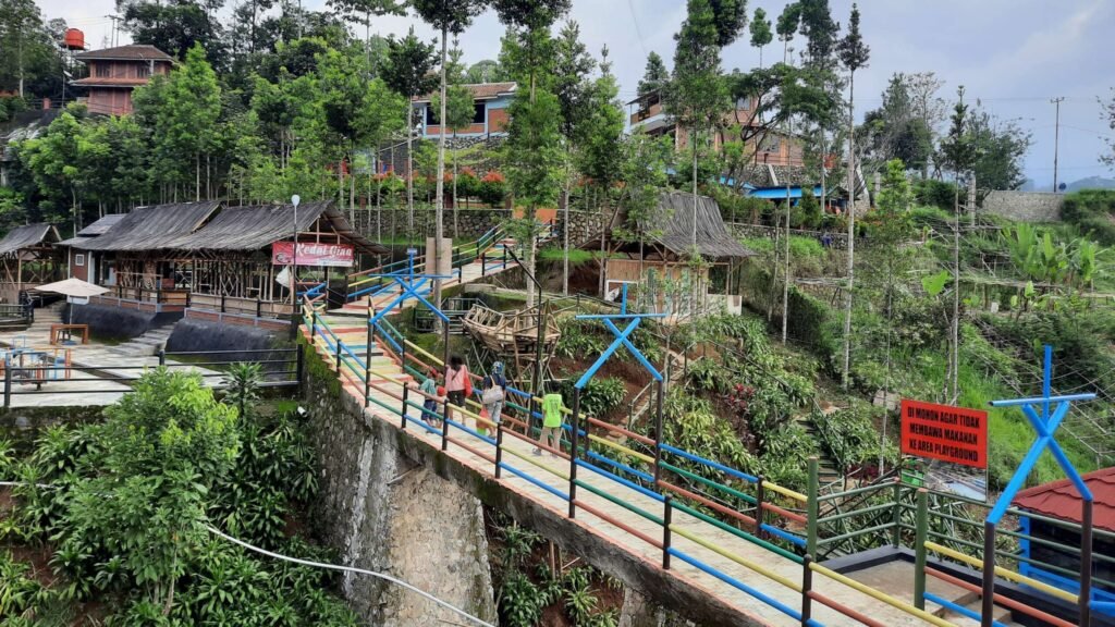 10 Destinasi Wisata Populer di Ciwidey Bandung Terbaru 2023